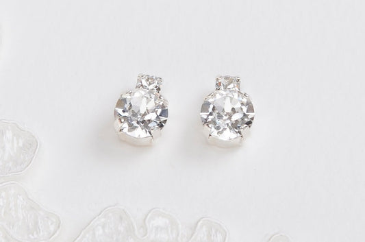 Eve - A versatile style stud earring